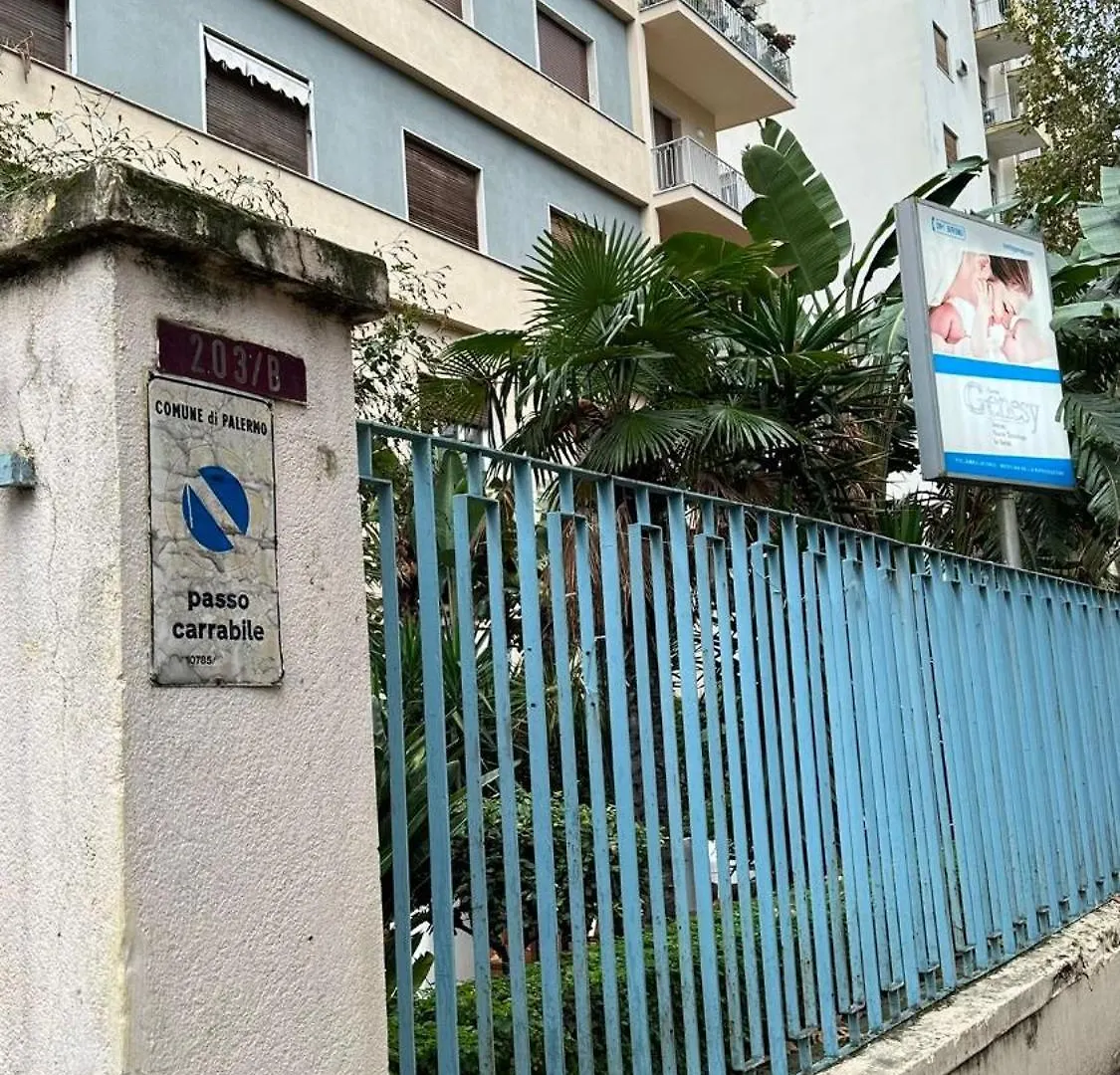 Palermo Eleganza In Centro Citta Apartment